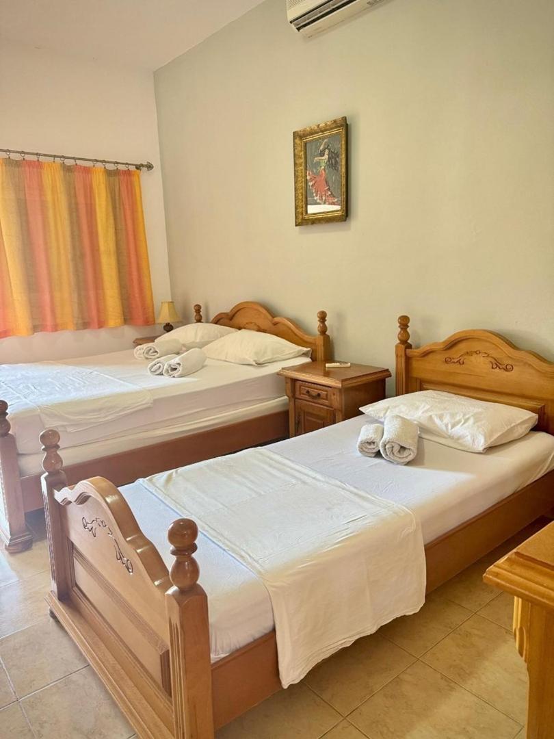 Hotel Casa Family à Ulcinj Extérieur photo