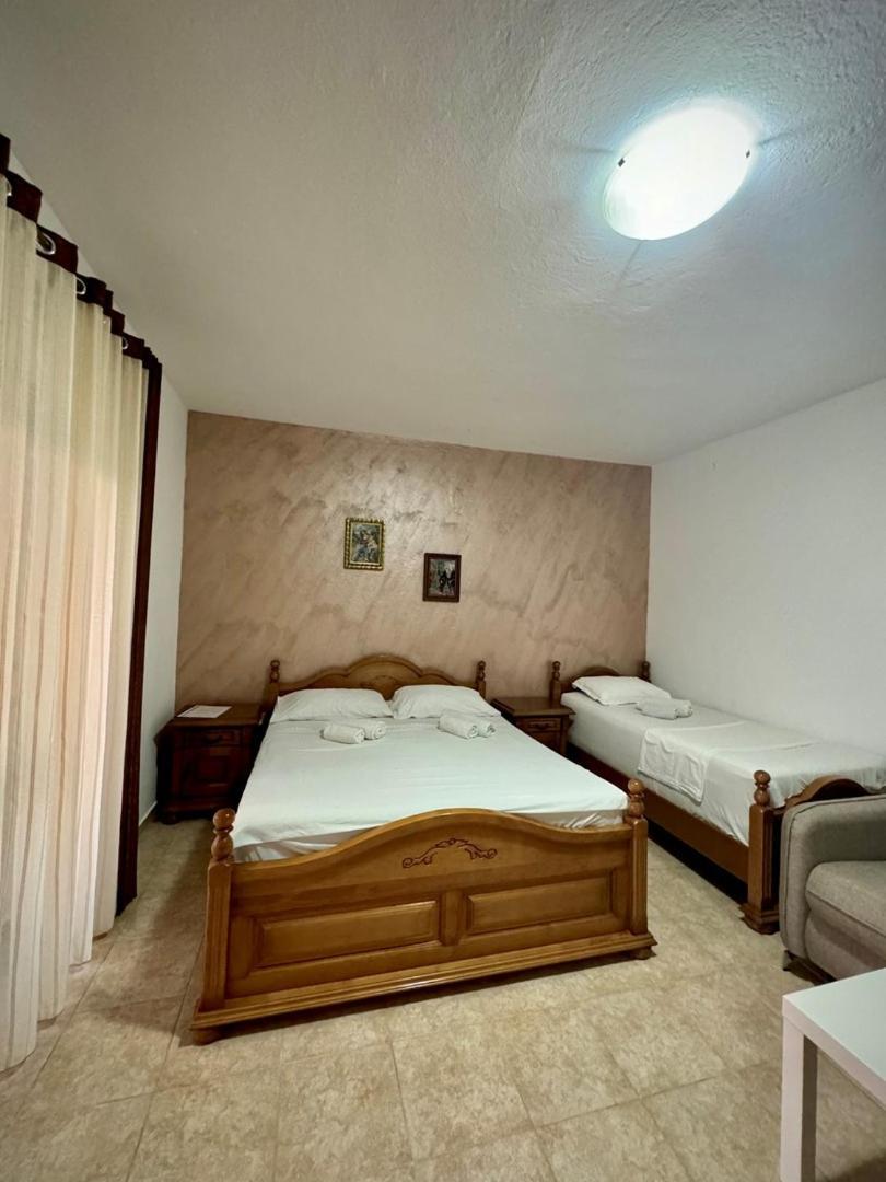 Hotel Casa Family à Ulcinj Extérieur photo